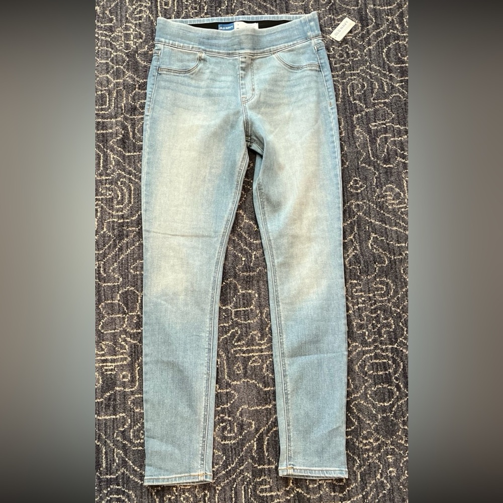 Old Navy Pull On Jeans
